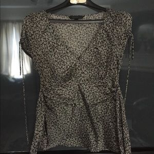 Express Silk Cap Sleeve V-neck Flowered Top, Sz. M